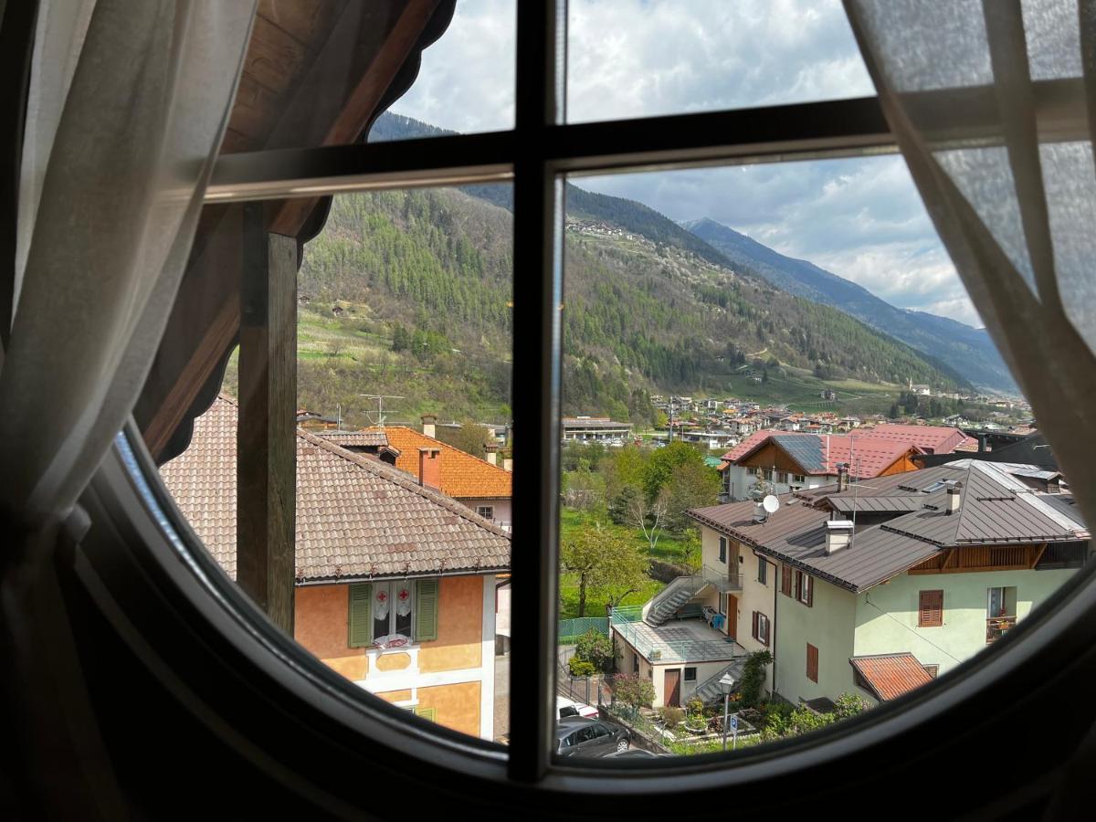 Kaiserkrone Dimaro Esterno foto