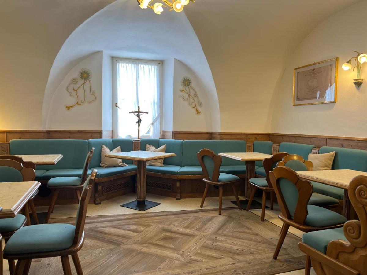 Kaiserkrone Dimaro Esterno foto